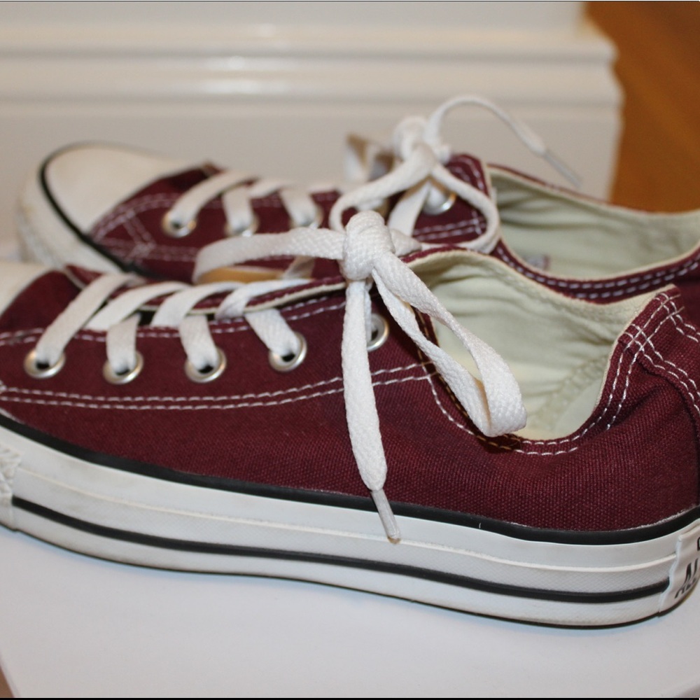 Women’s converse sneakers